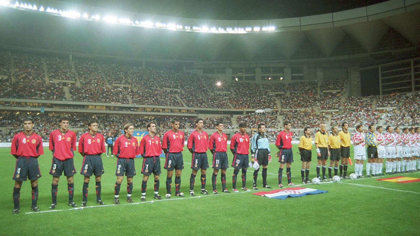 El equipo español el día de la inauguración  del estadio  de la Cartuja.