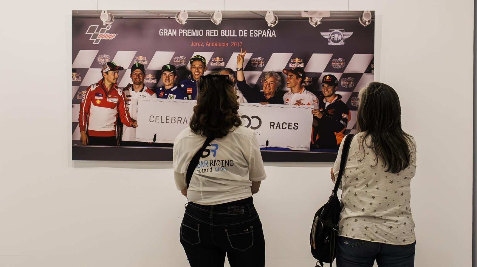 Imágenes de la exposición de los 40 años del Circuito de Jerez y de la marca Montesa
