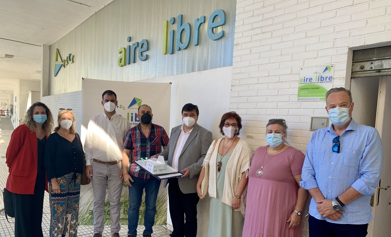 Visita del alcalde de Huelva a la sede de Aire Libre.