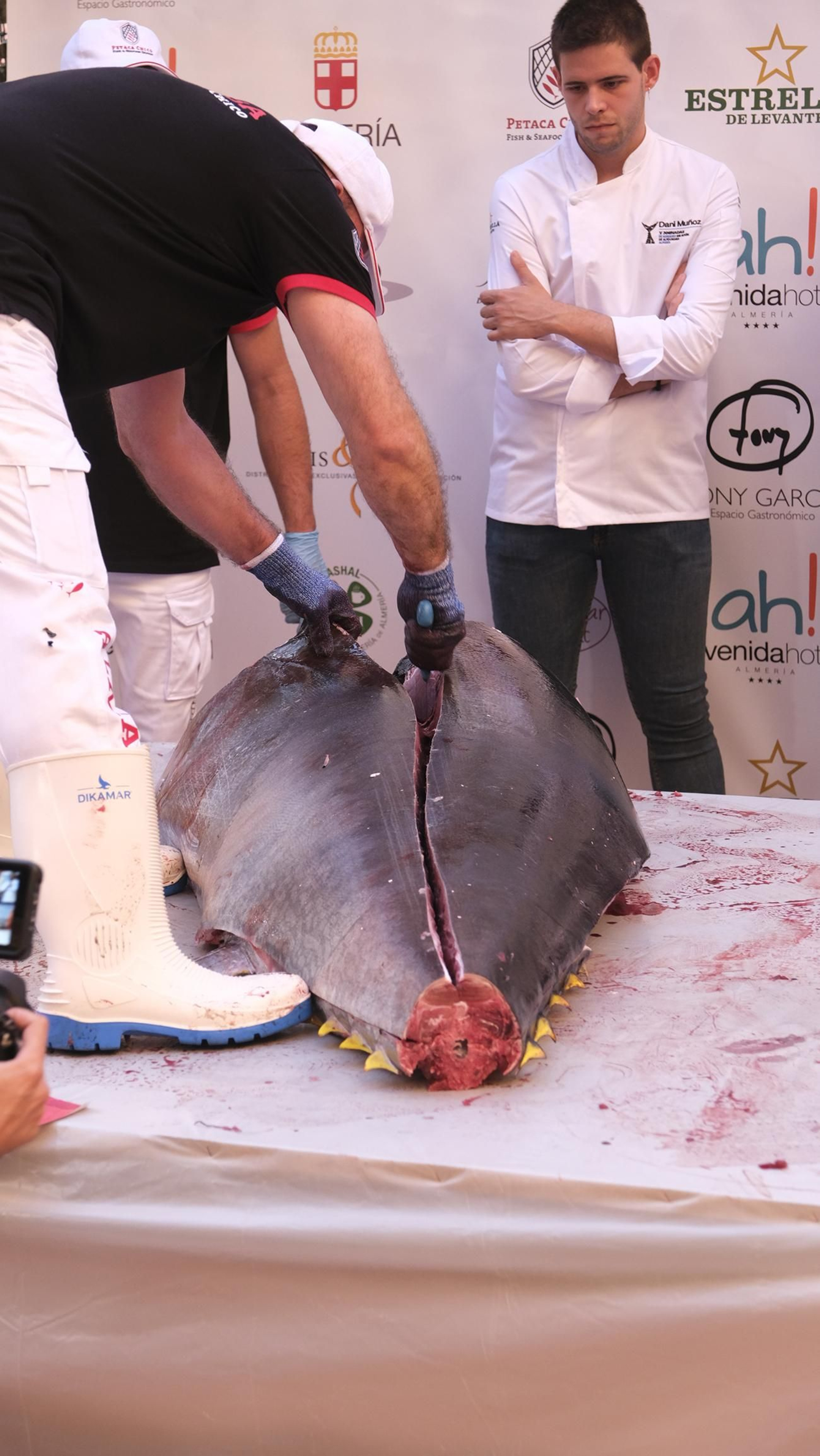 Jornadas del ronqueo del atún de almadraba en el Espacio Gastronómico Tony García, en Almería