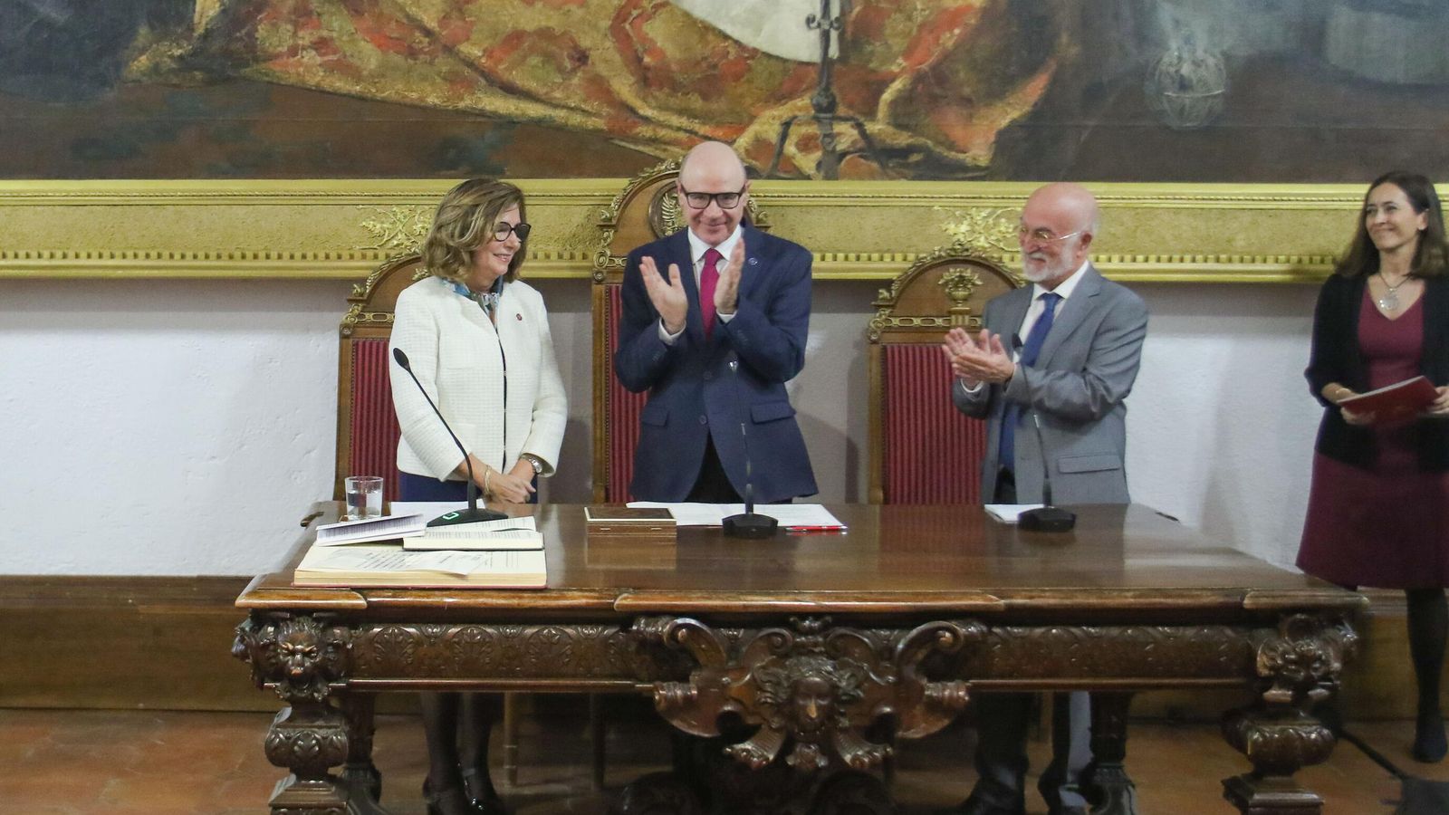 Acto de toma de posesión de Mª Carmen Carrión como defensora universitaria de la UGR