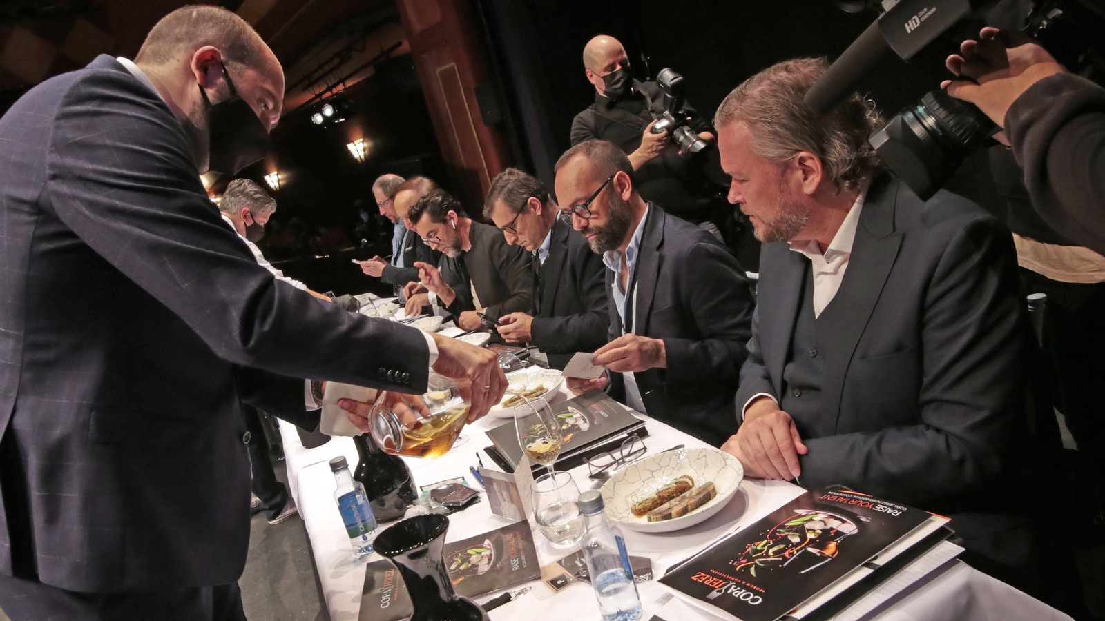 Imágenes de la Copa Jerez en el Teatro Villamarta