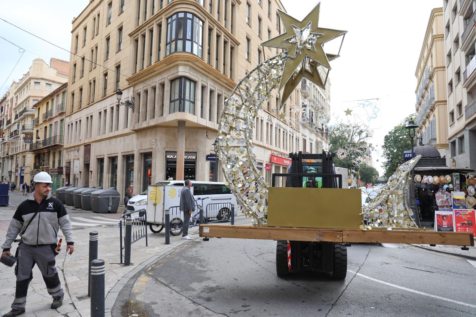 Los preparativos para la Navidad en el centro de Málaga, en fotos
