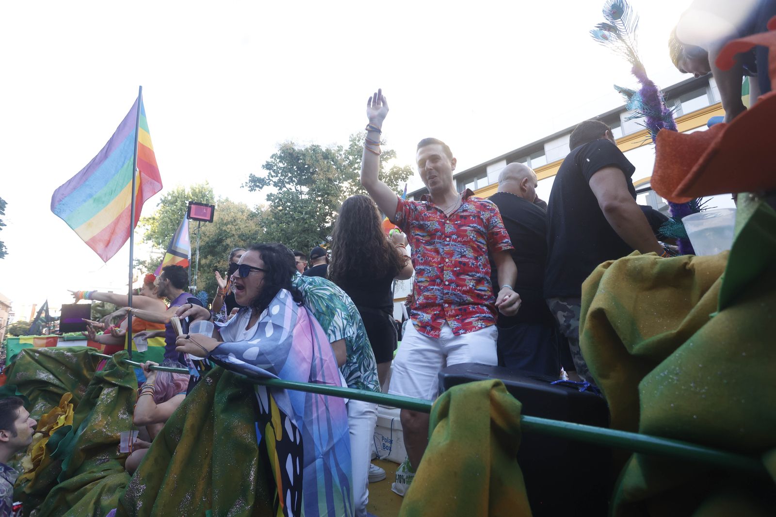 Las imágenes de la cabalgata del orgullo en Sevilla  2022