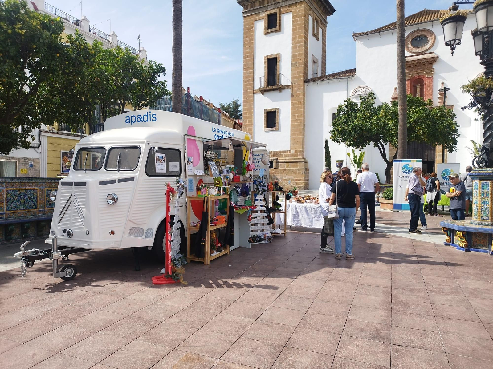 Stand de Apadis, en la Plaza Alta.