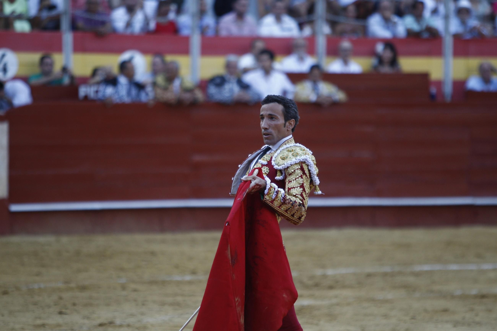 Las mejores imágenes de los toreros Fortes, Juan Ortega y David de Miranda en la Feria de Almería 2025