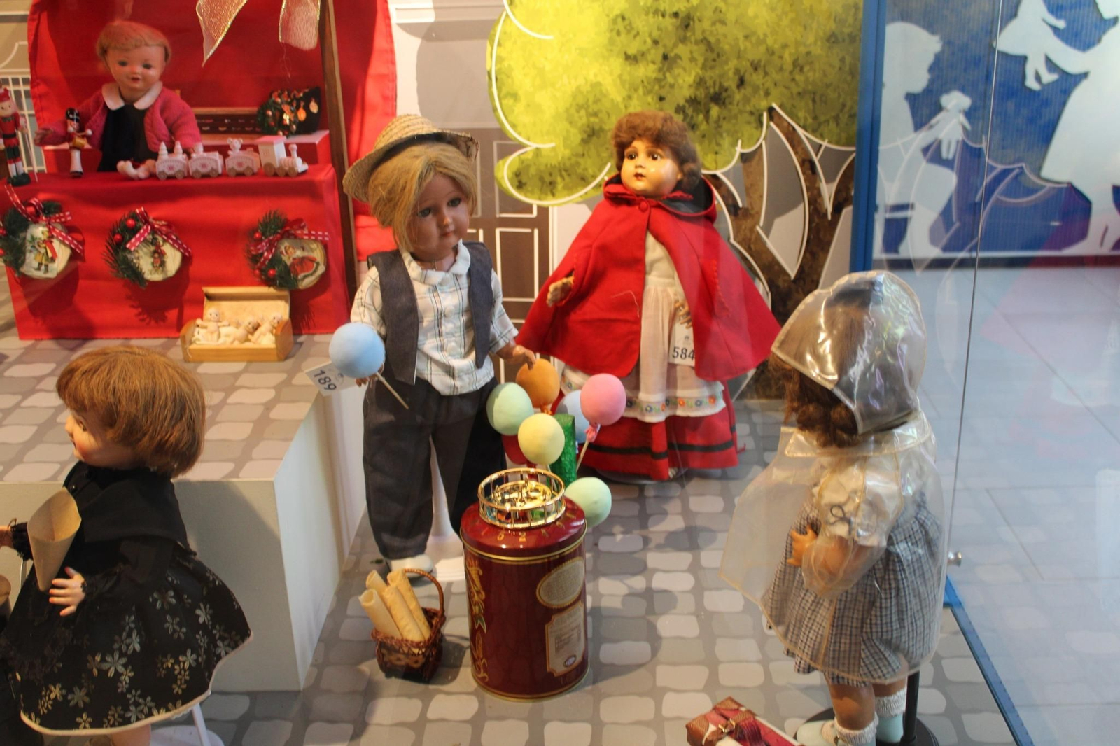 Colección de muñecas María Emilia Lira