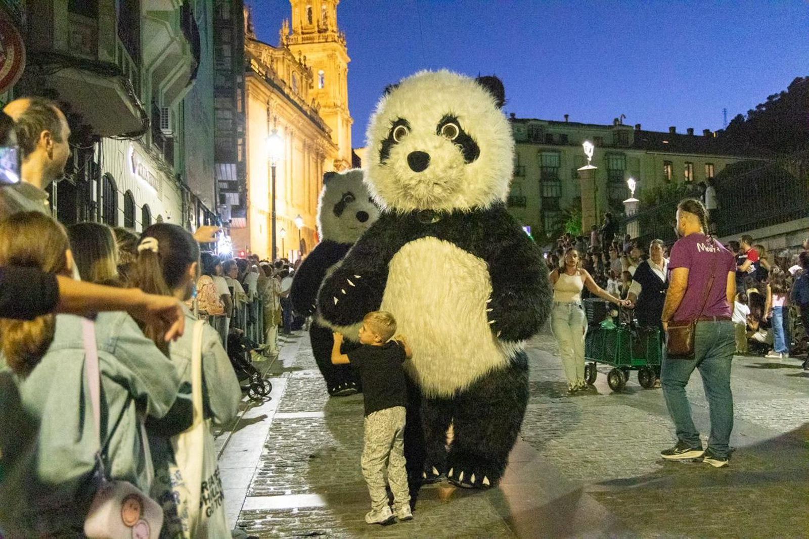 Pregón de David Uclés y cabalgata por la Feria de San Lucas