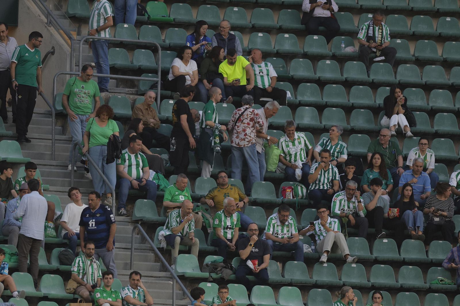 Búscate en las fotos del Betis - Valladolid