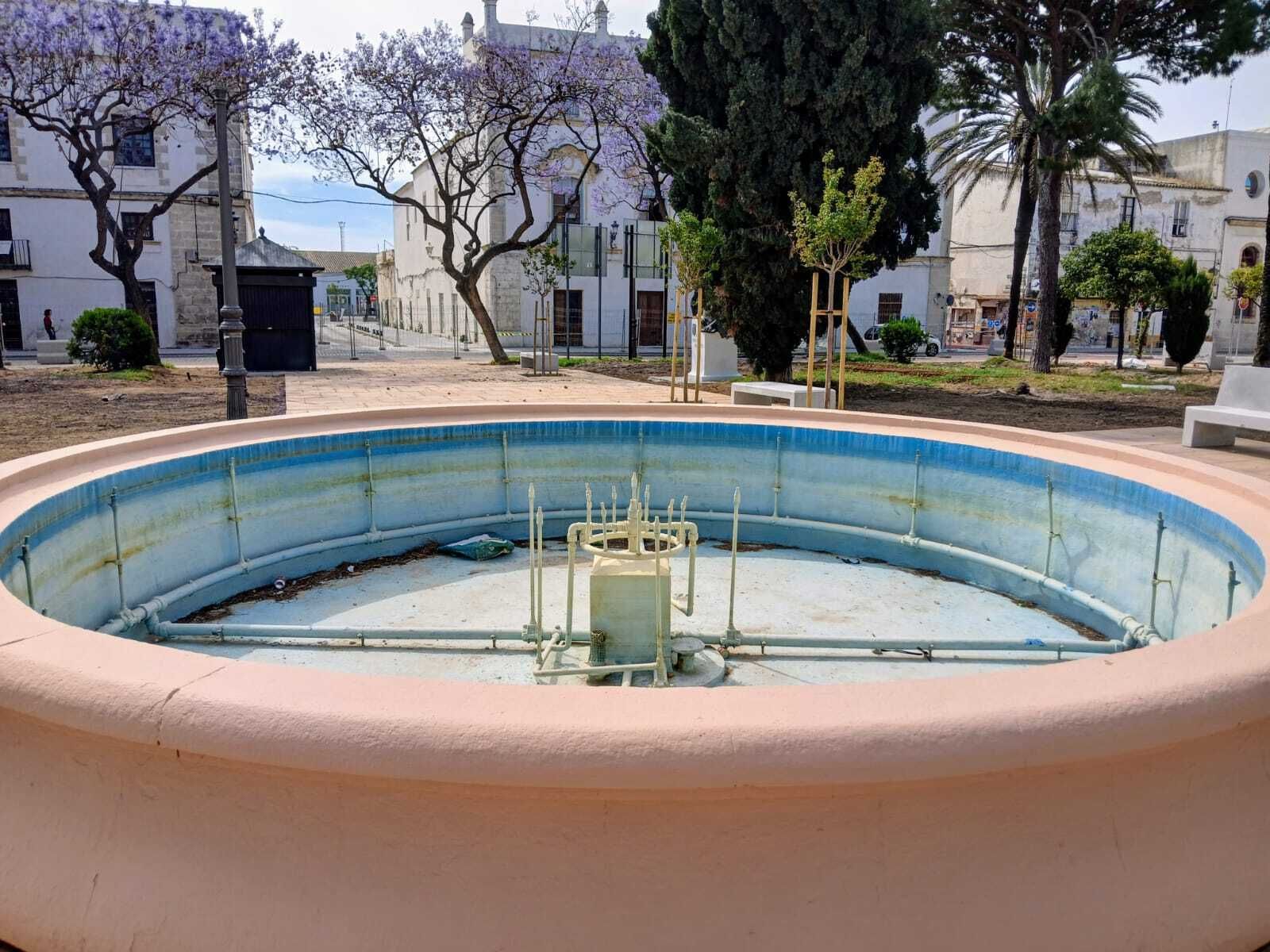 Las imágenes de la reforma de la plaza de El Polvorista, en El Puerto de Santa María