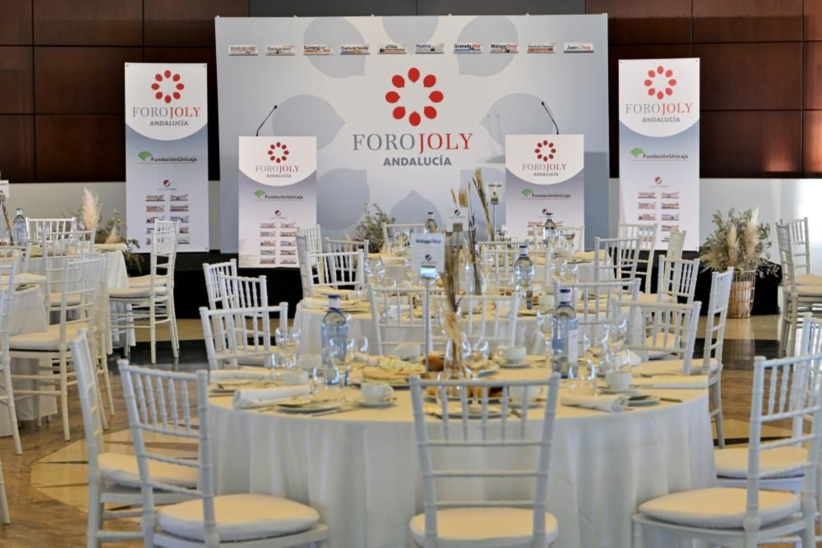 FORO JOLY. JAÉN HOY. Desayuno informativo con el presidente de la Diputación de Jaén, Francisco Reyes