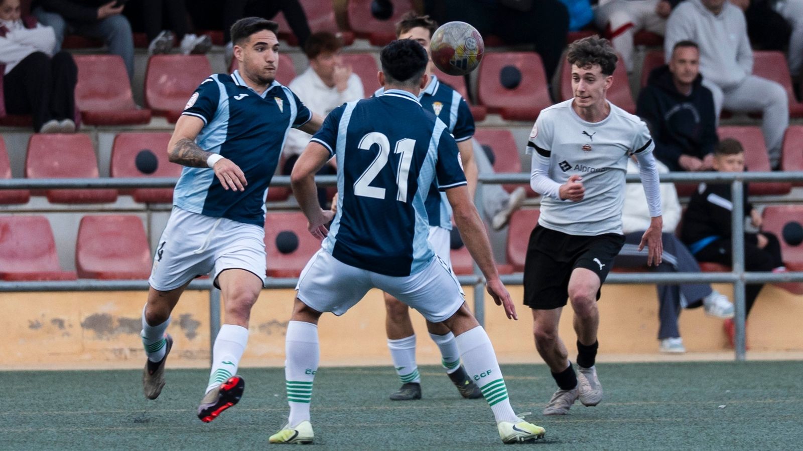 Los locales se impusieron a un rival directo en la lucha por la permanencia en División de Honor.