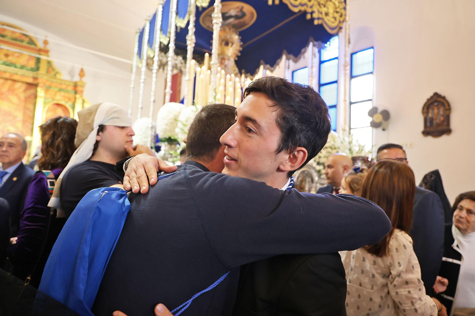 Imágenes de la VIrgen de Los Dolores por su barrio de las Colonias