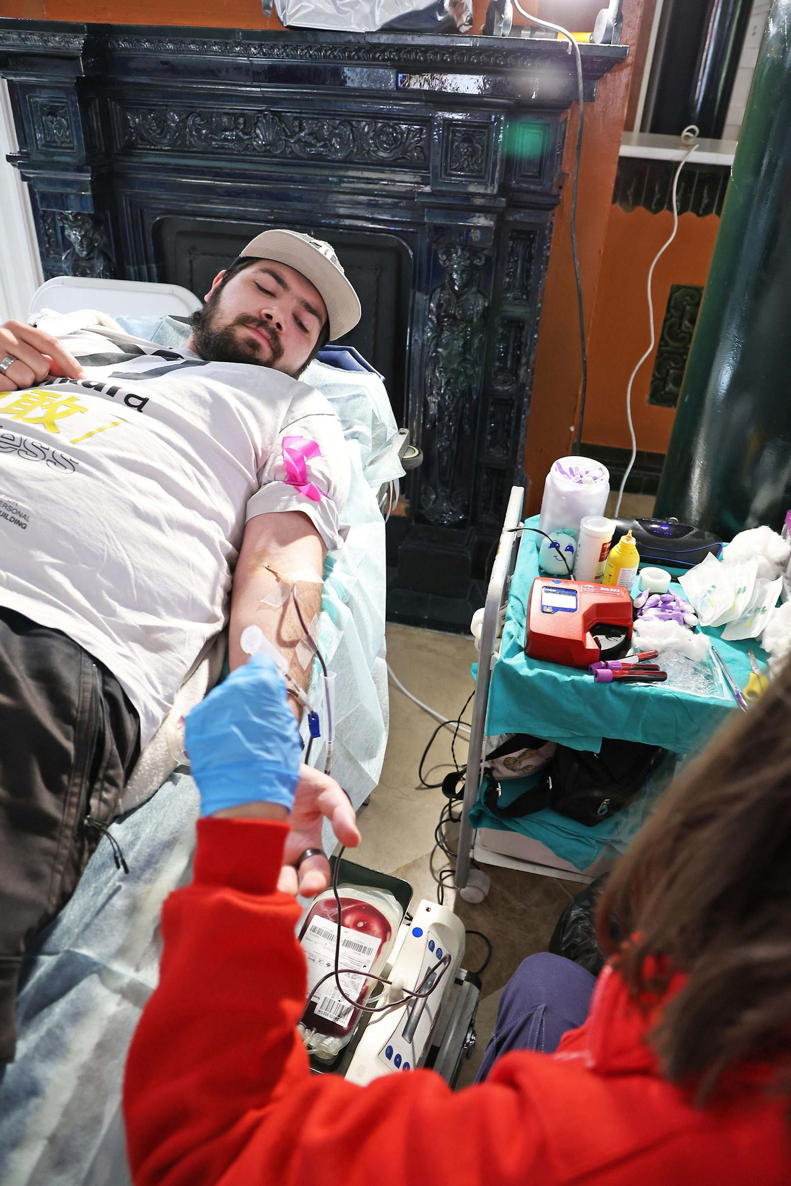 Imágenes de la primera macrocolecta de sangre de este año en Huelva