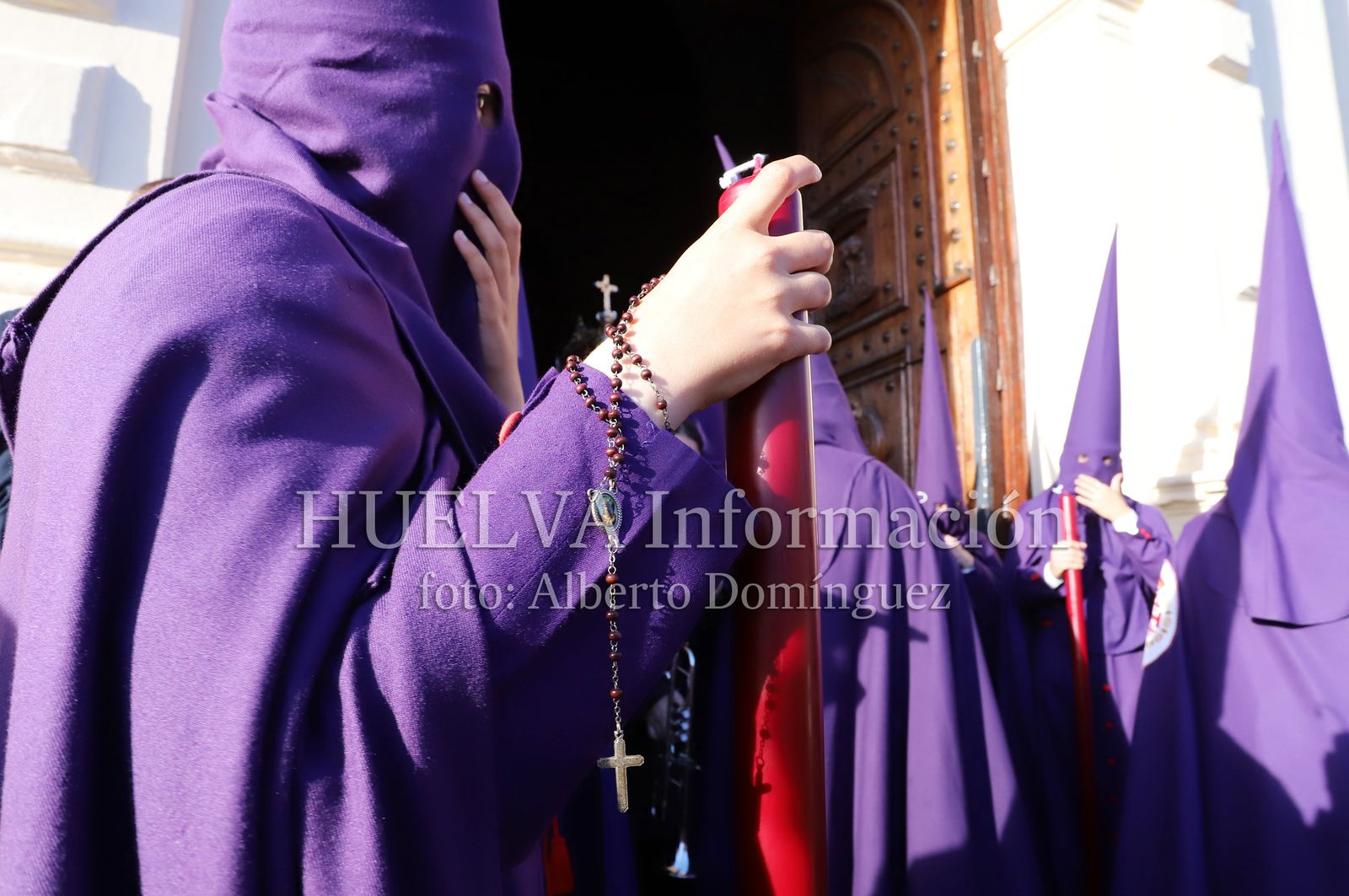 Imágenes de la procesión de Pasión en Huelva