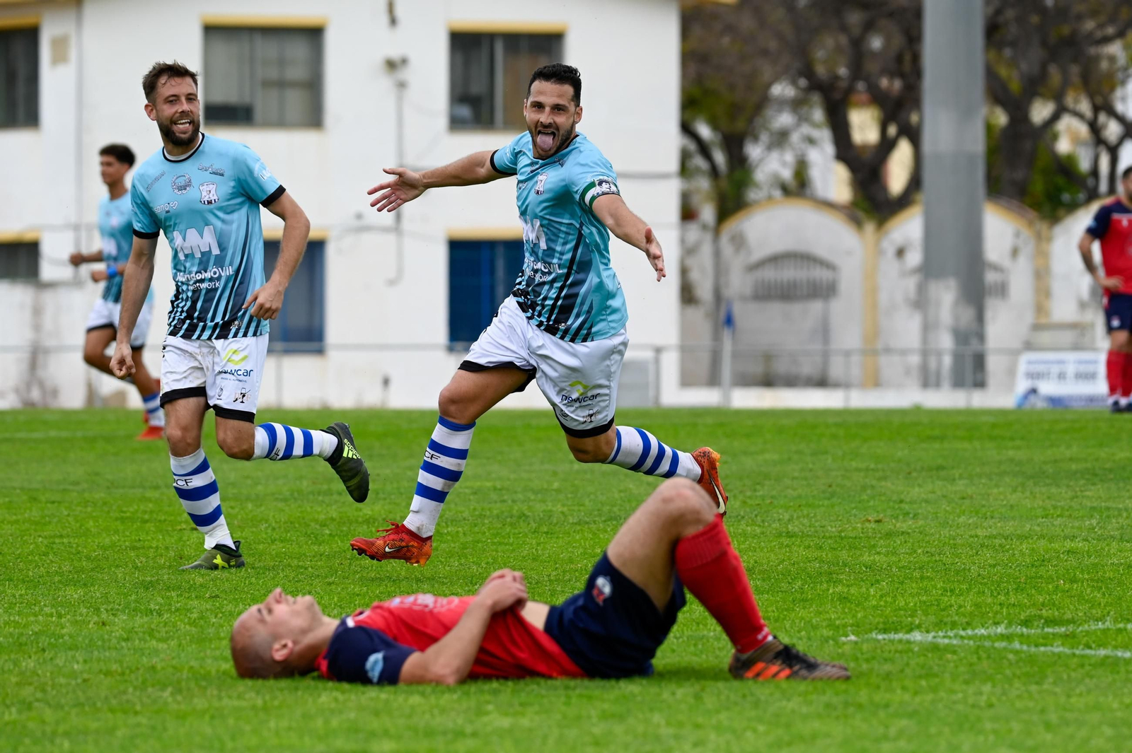 Imágenes de la victoria del Jerez Industrial ante el Barbate (3-0)