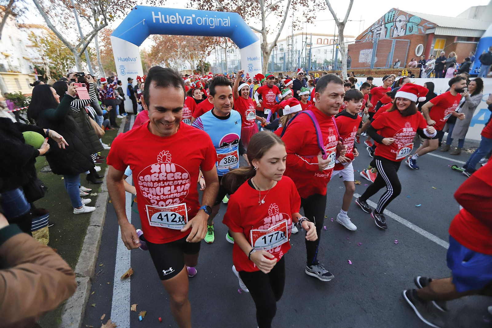 Imágenes de la XIII carrera de San Silvestre en Huelva