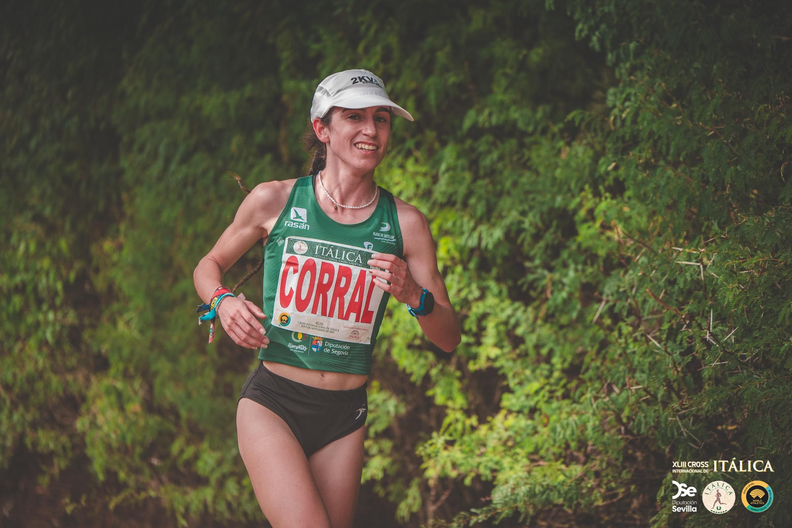 Búscate en las fotos del Cross de Itálica 2025 | 11