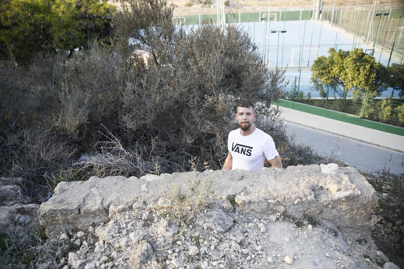 Imágenes de los refugios de la guerra civil descubierto en el barrio de Las Trincheras