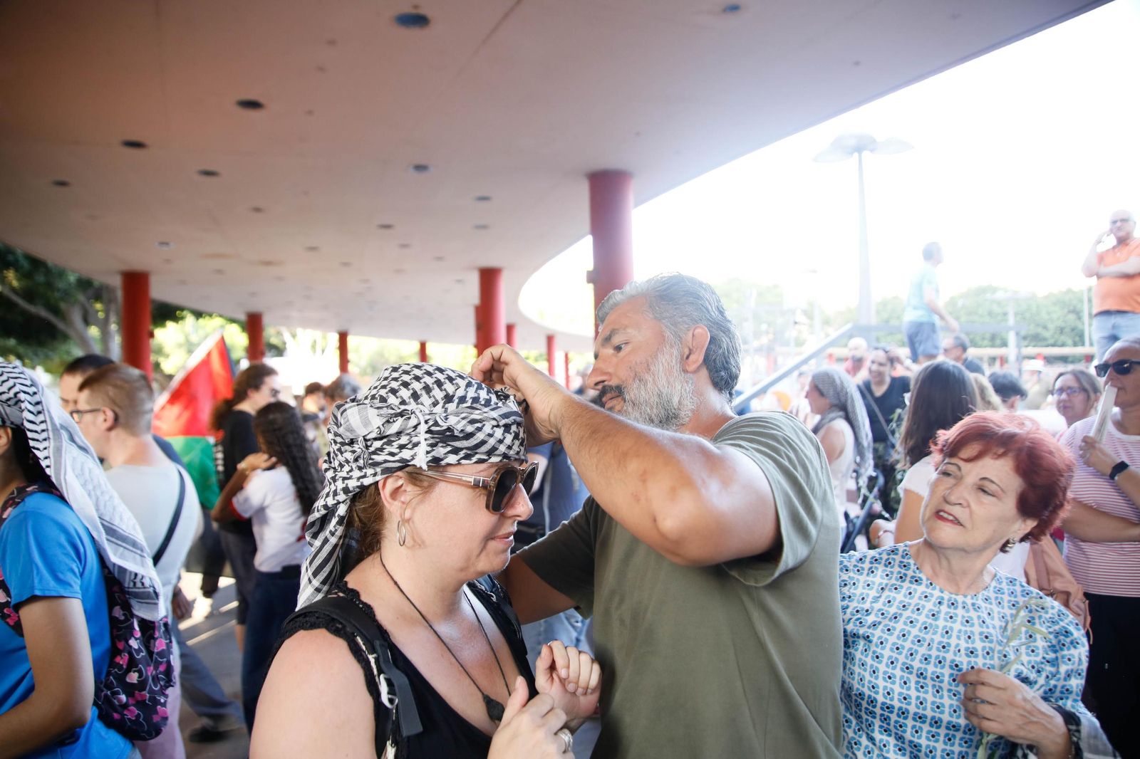 Imágenes de la manifestación en Almería por el genocidio en Palestina