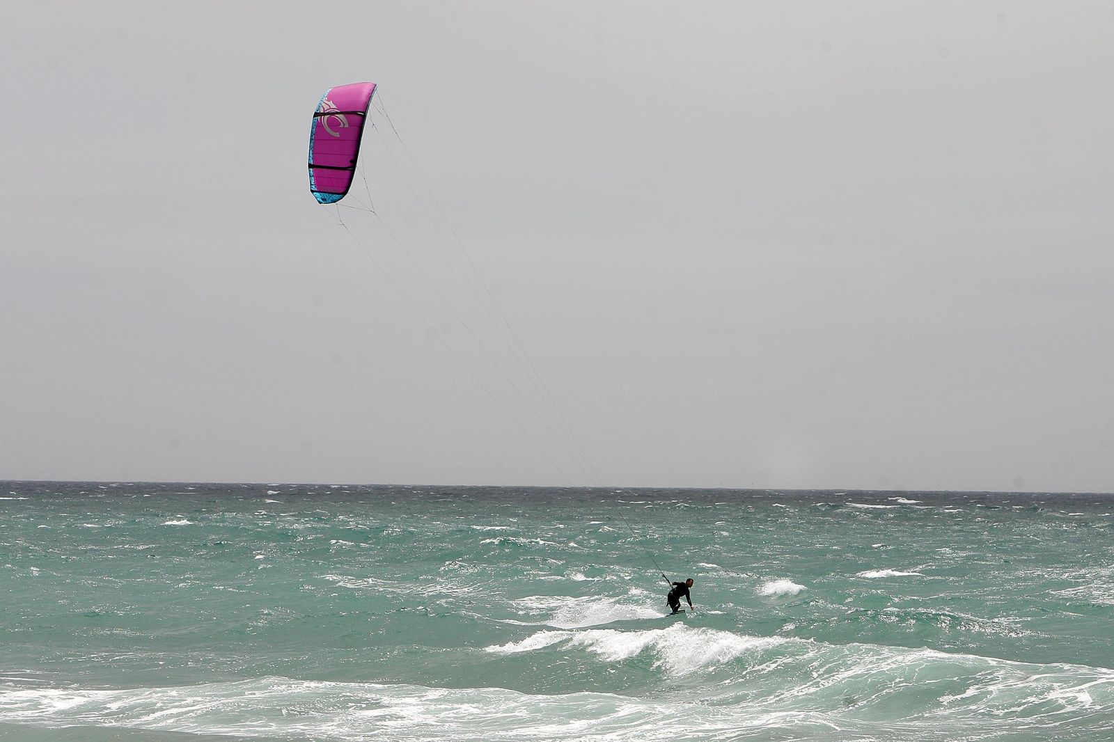 Un kite surfista, en una imagen de archivo.