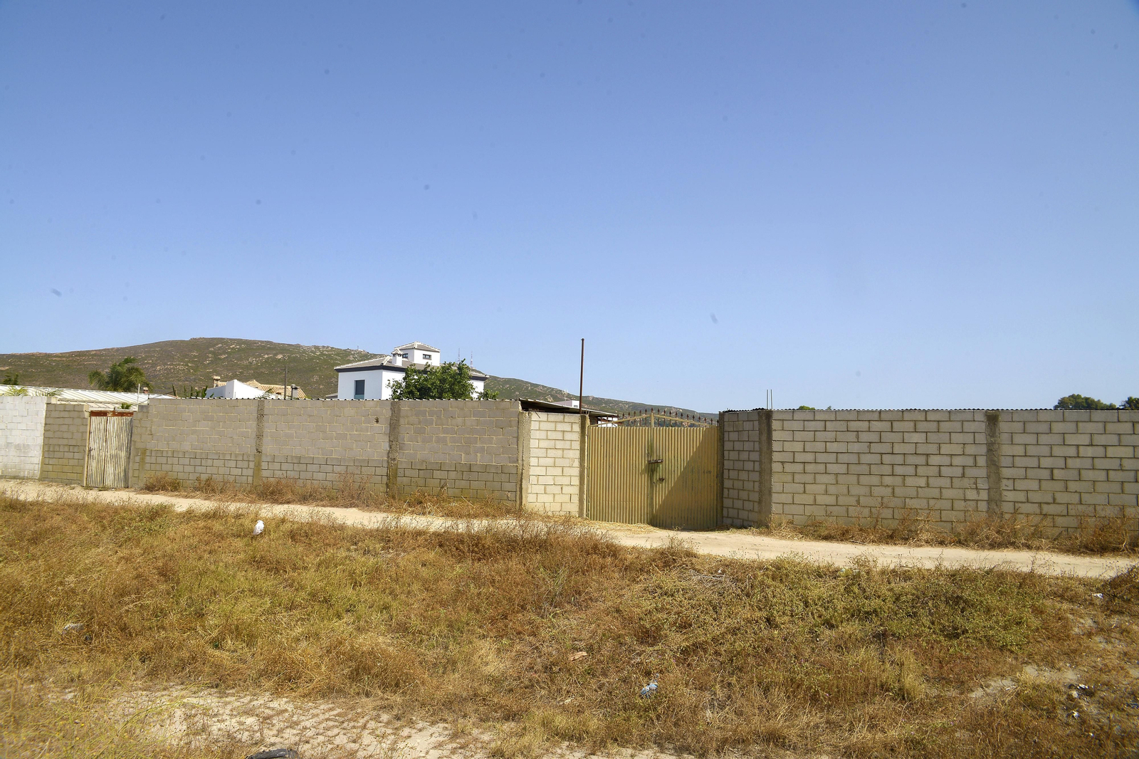 Fotos de las narcourbanizaciones del El Zabal en La Linea