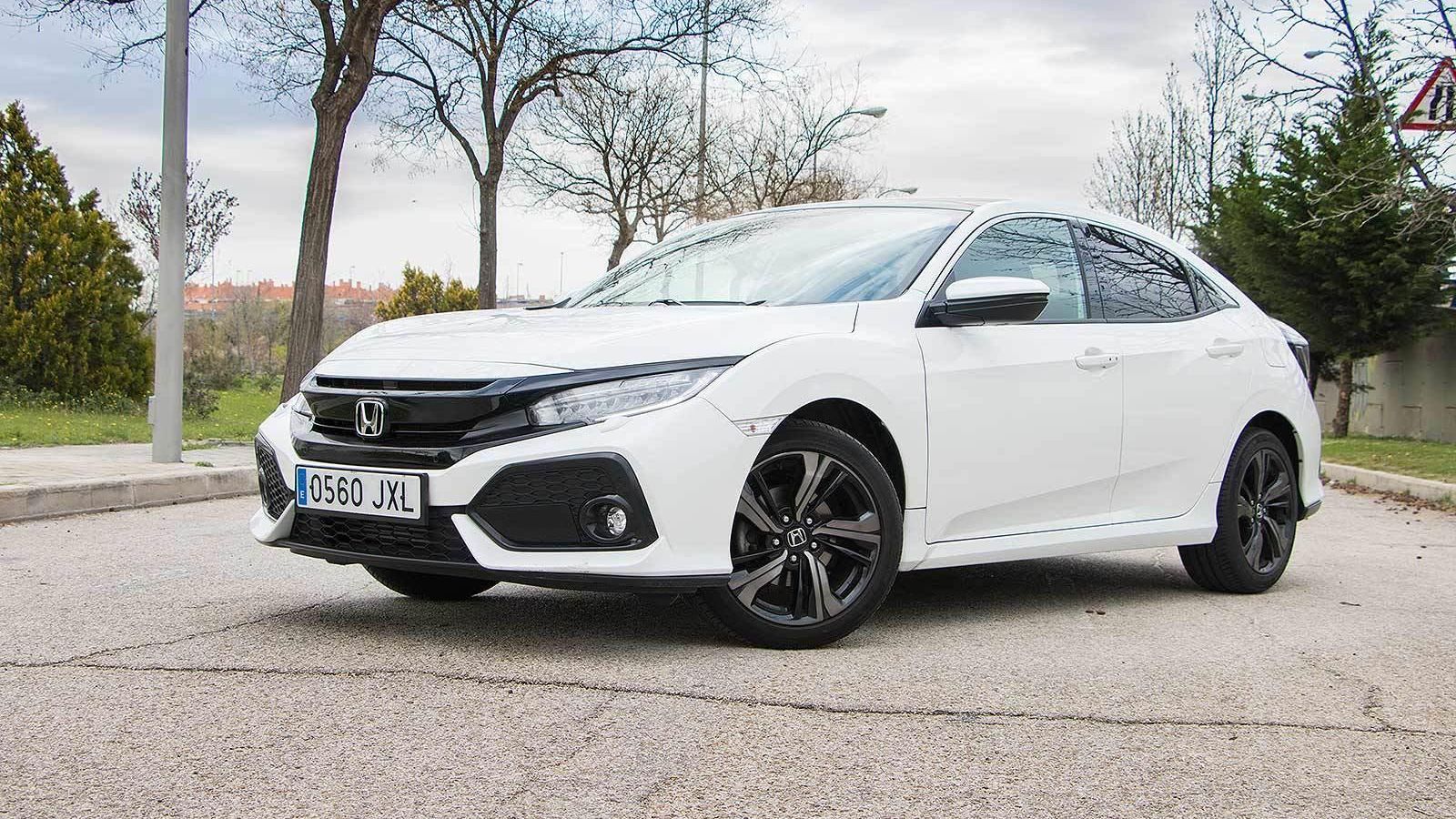 Está claro que Honda ha arriesgado con el diseño de este nuevo Civic, con una estética que apuesta por el dinamismo y la deportividad.