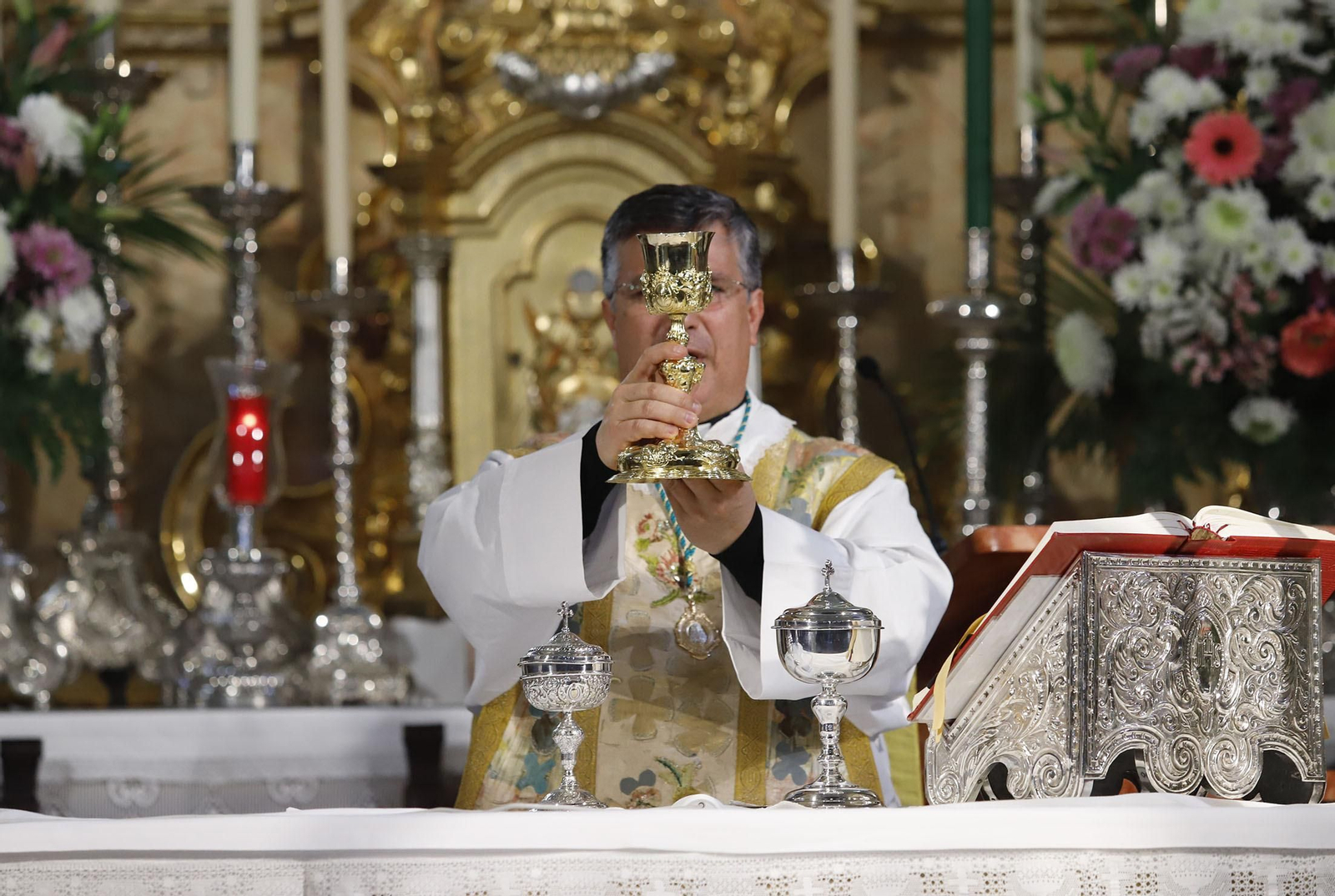 Imágenes de la Candelaria en Almonte.