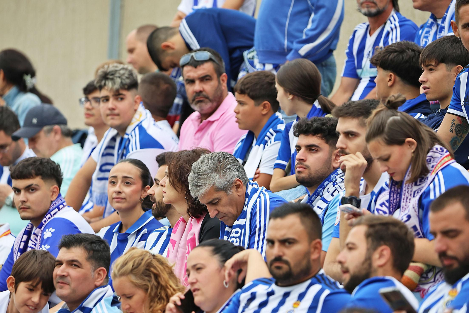 Búscate en las gradas del Betis Deportivo-Recreativo de Huelva