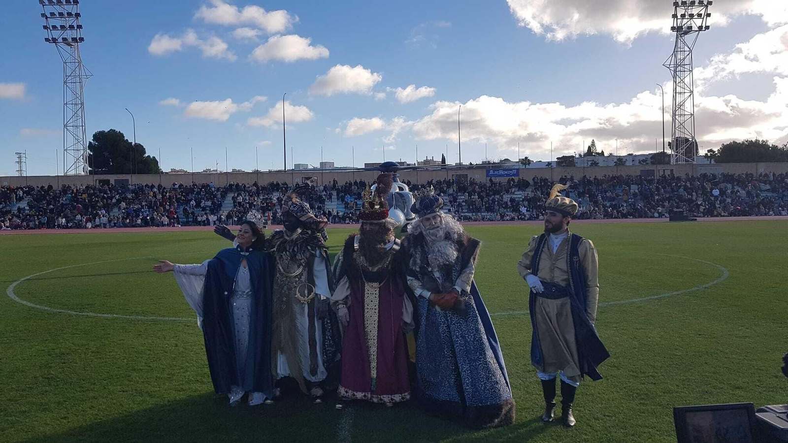 Imágenes de la llegada de los Reyes Magos en helicóptero.