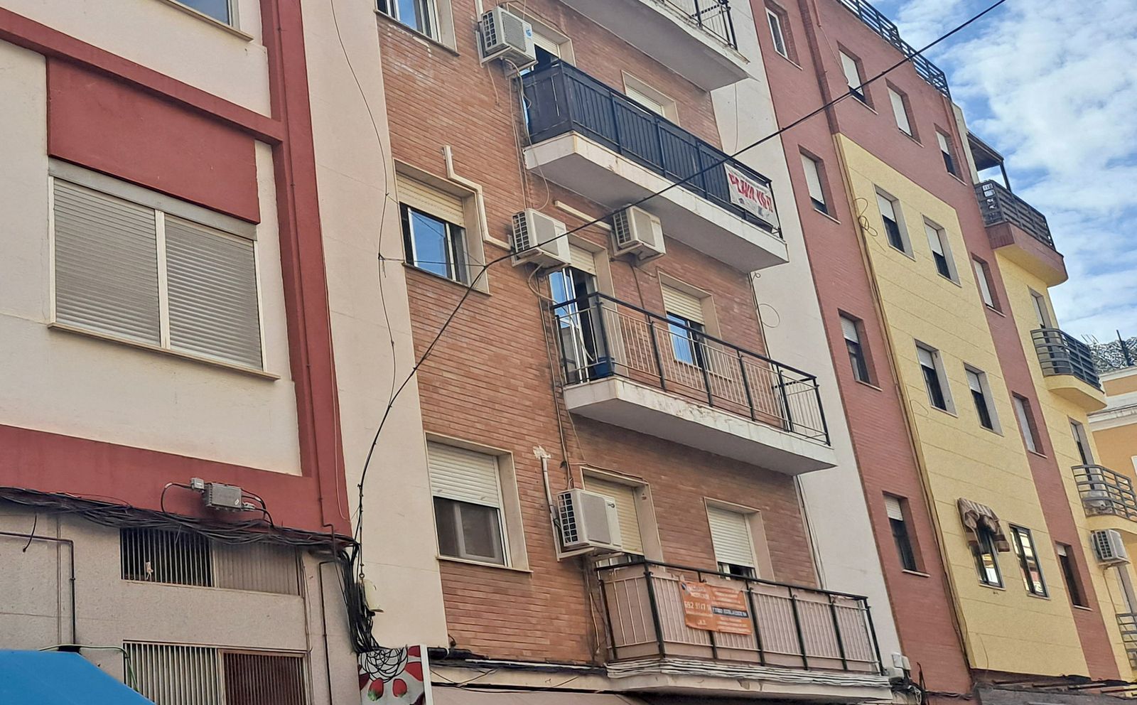 Boques de viviendas.