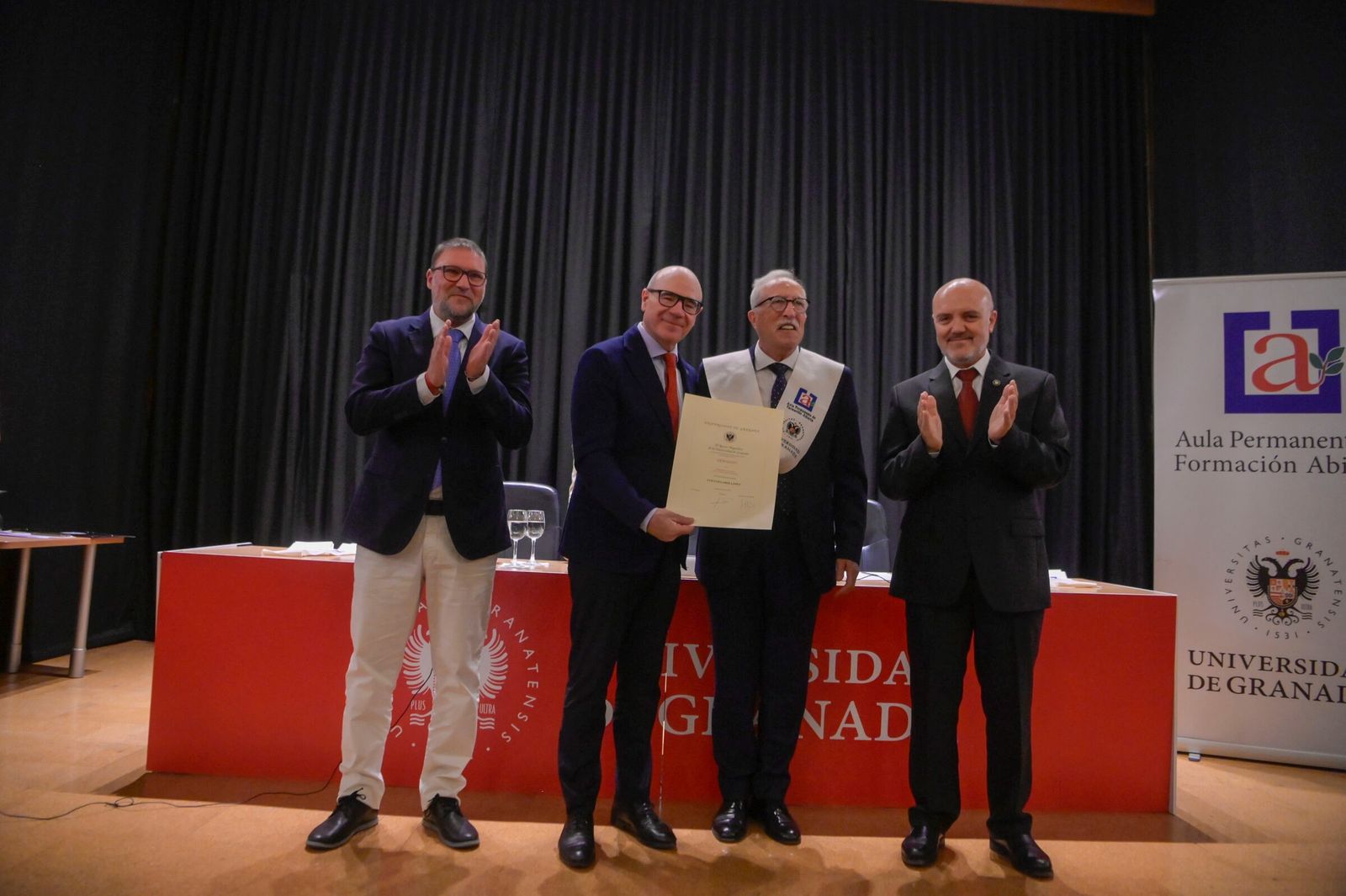 Fin de curso y graduación del Aula Permanente de Formación Abierta de la Universidad de Granada