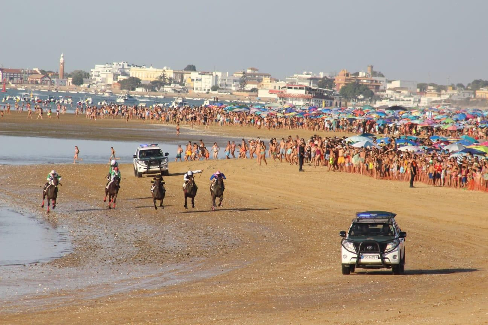 Imágenes del tercer día de las Carreras de Caballos de Sanlúcar.