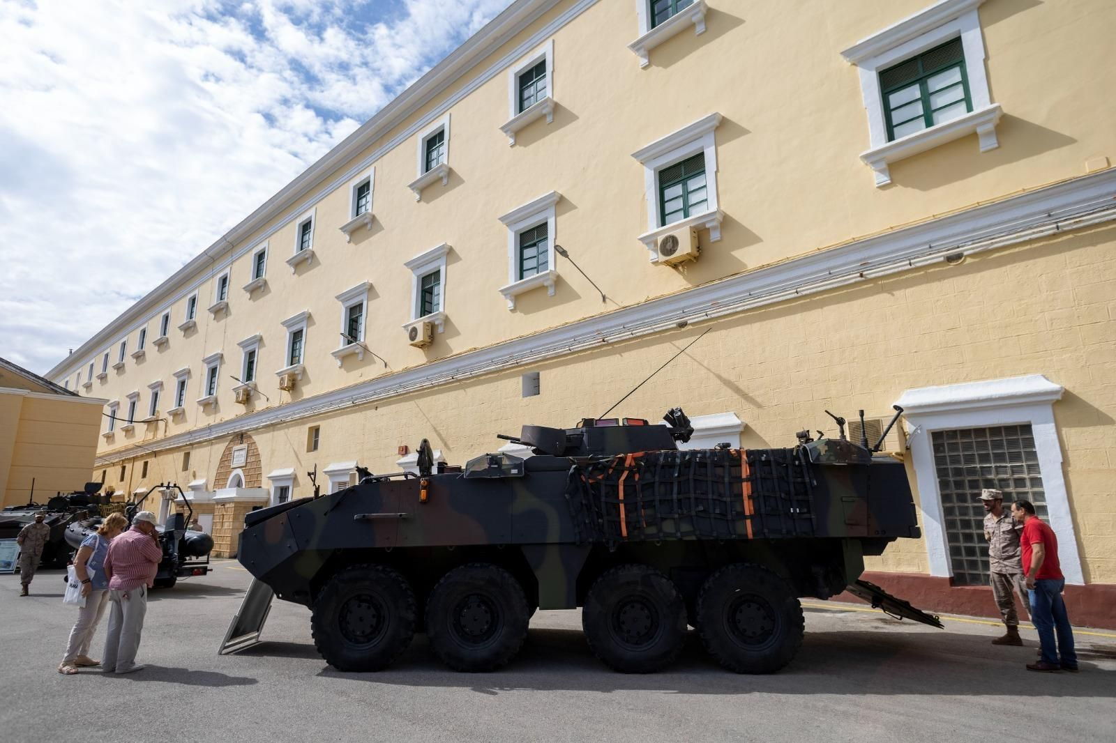 Las imágenes de la celebración del Día de las Fuerzas Armadas en San Fernando