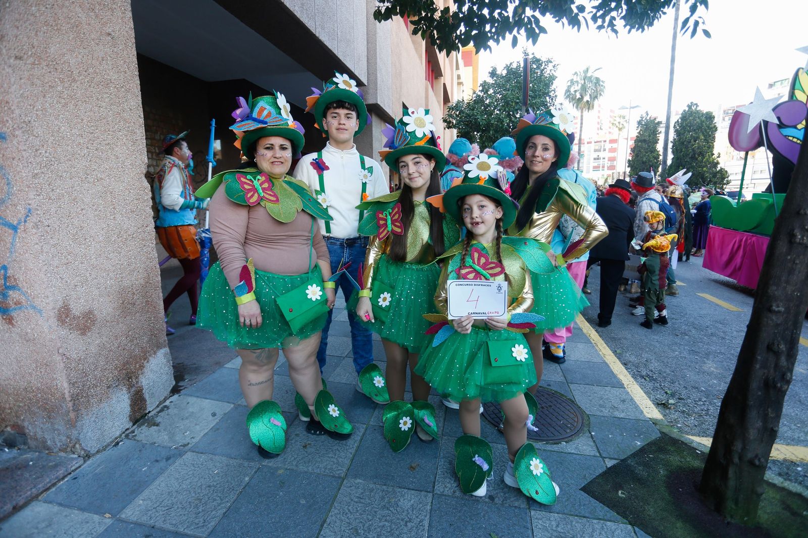 Búscate en las fotos de la cabalgata del Carnaval de Algeciras 2026