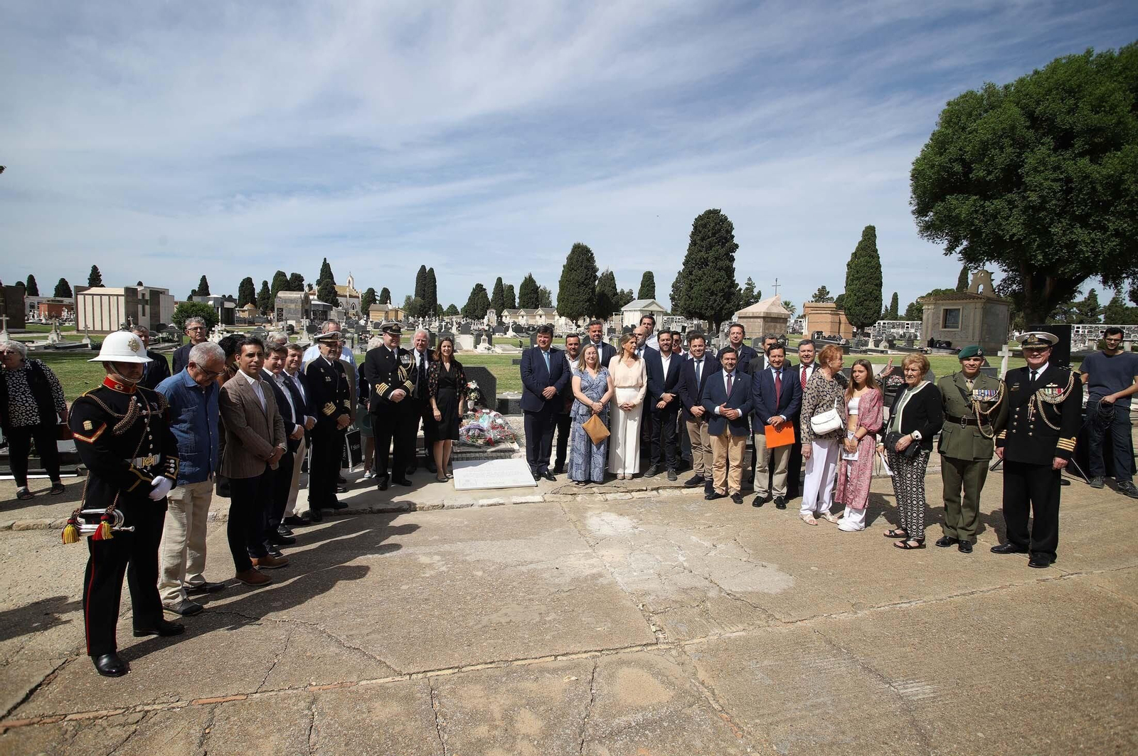 La ceremonia conmemorativa del 80 aniversario de la aparición del cuerpo de William Martin, en imágenes