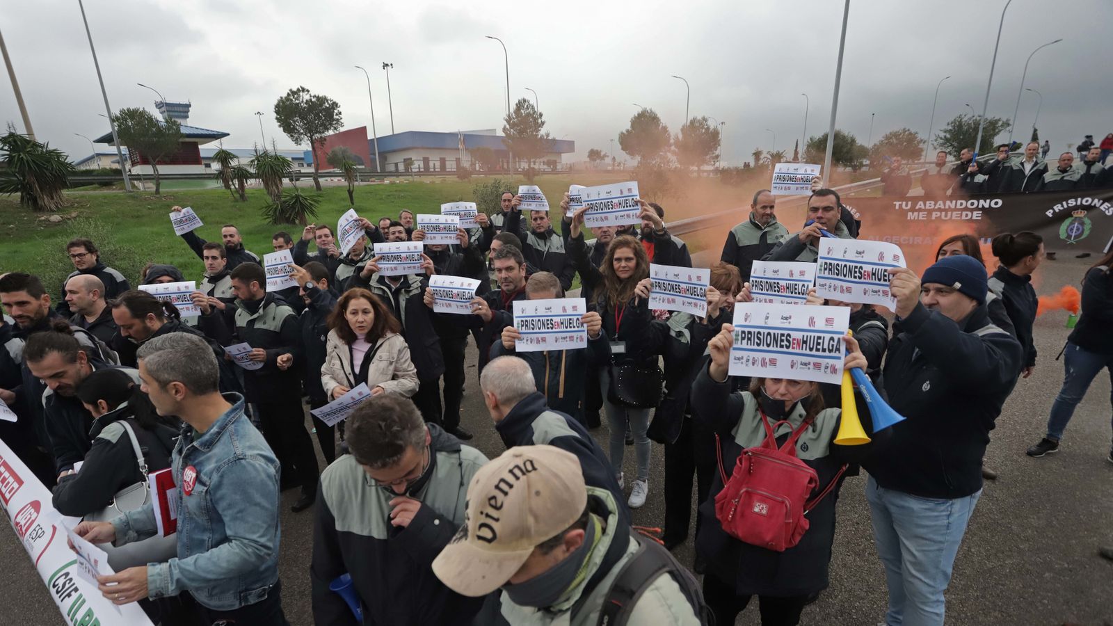 Funcionarios de Botafuegos en huelga