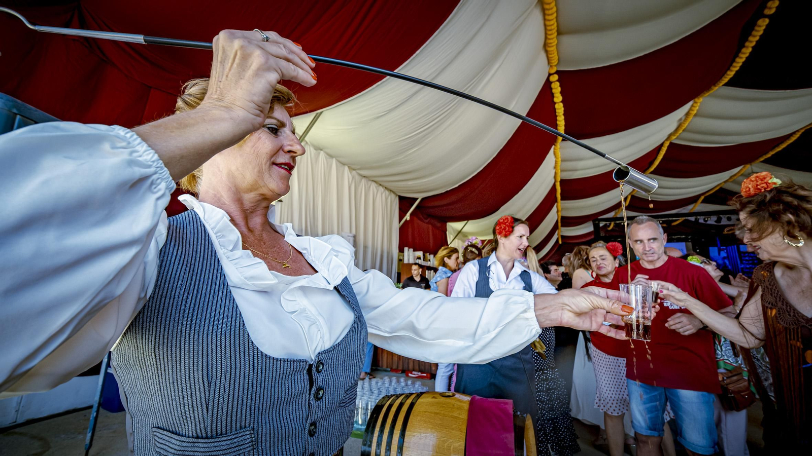 Búscate entre las imágenes del Día de la Mujer en la Feria de chiclana 2025