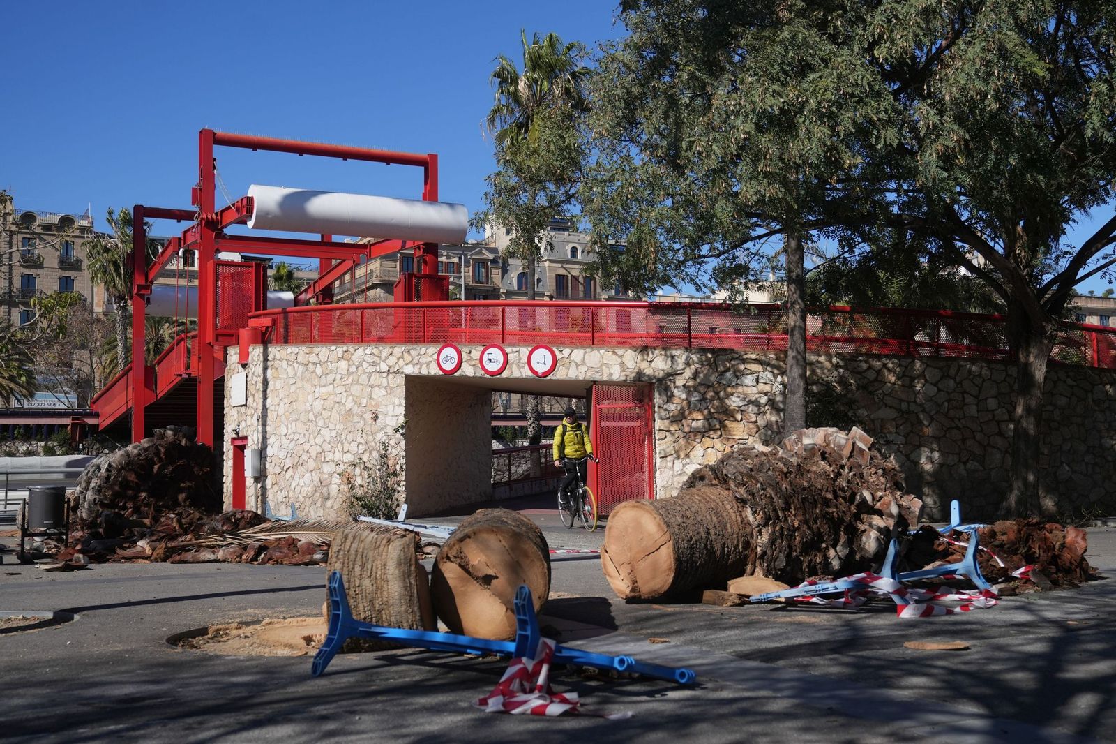 El temporal provoca numerosos incidentes en Barcelona.