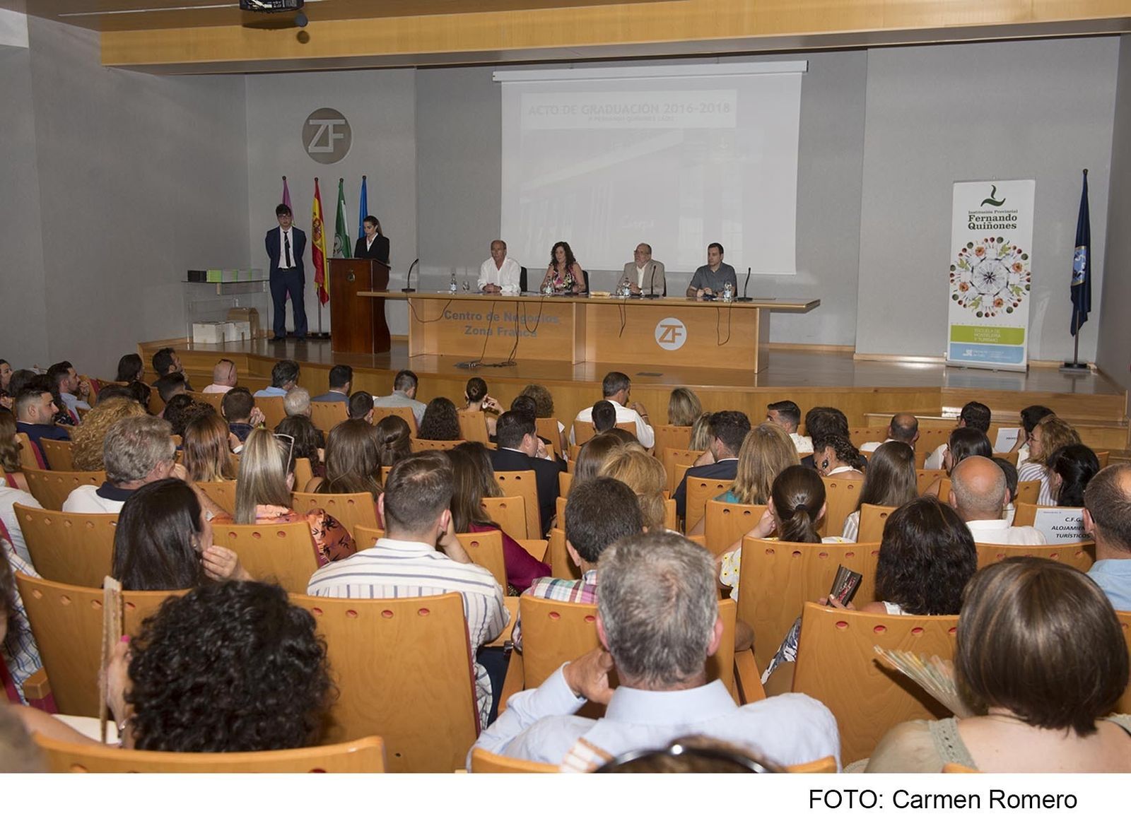 Un instante de la ceremonia de graduación.
