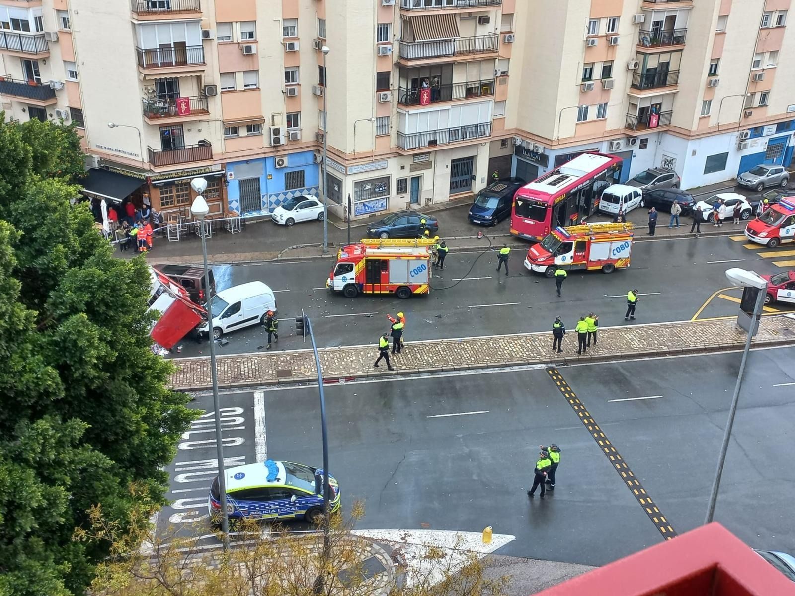 Grave accidente en José María Moreno Galván deja más de 20 heridos