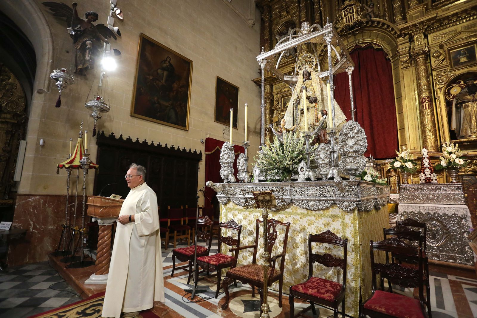 Ofrenda del XerezCD a la Patrona de Jerez