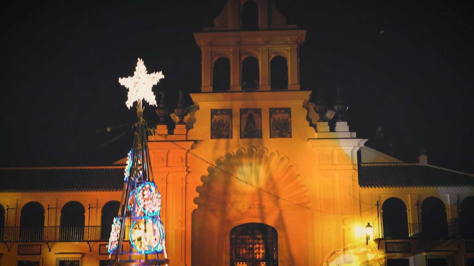 El Santuario de la Virgen del Rocío en Navidad