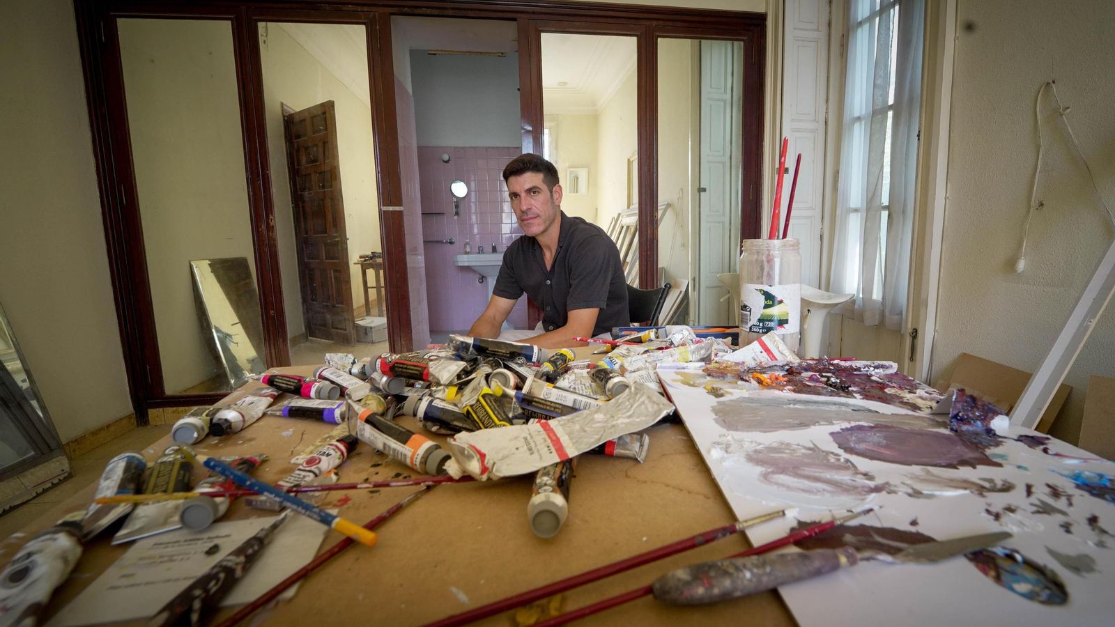 Eduardo Millán en su estudio.