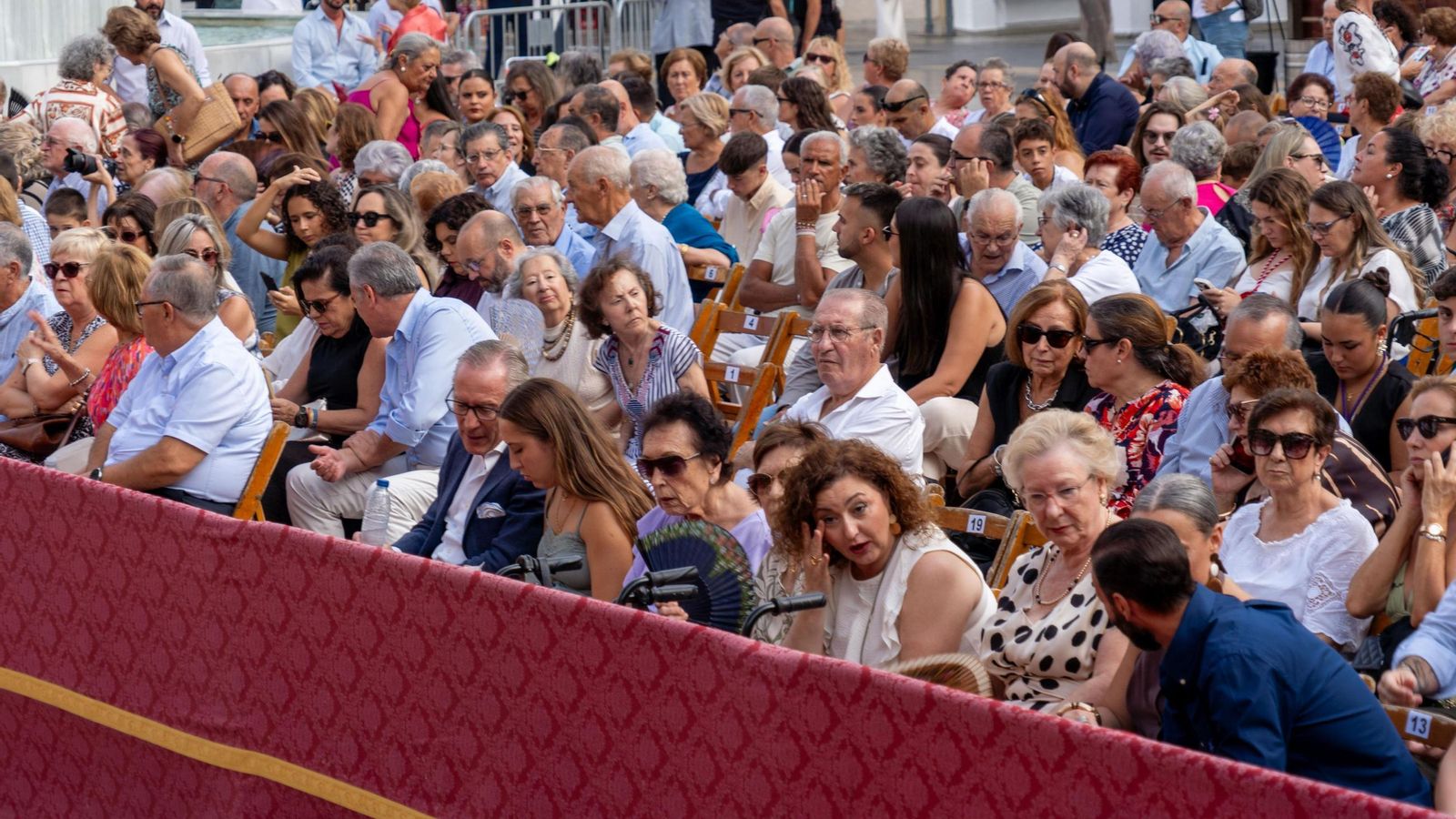 Asistentes desde el recorrido oficial.