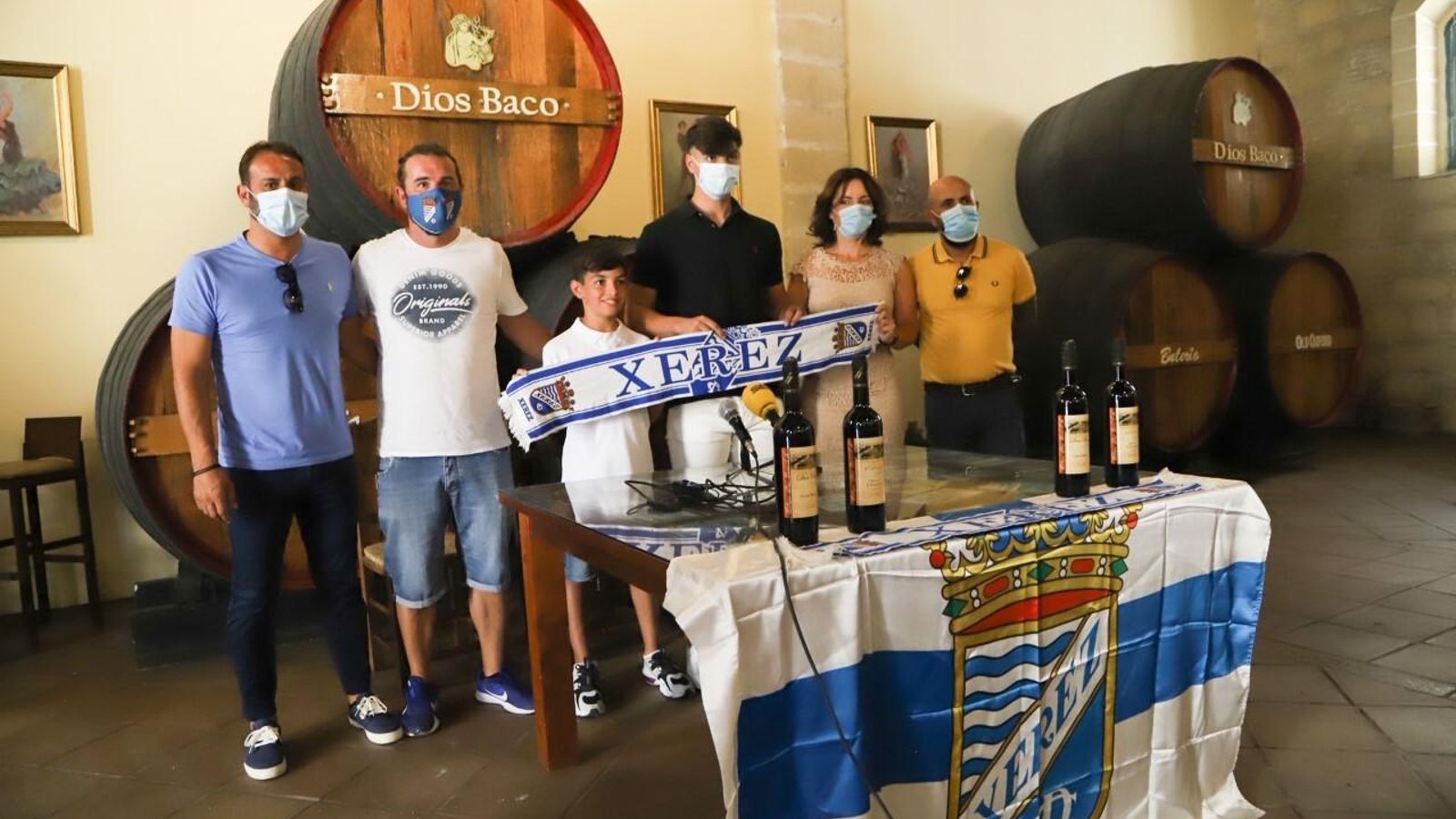 Pipaón, en un momento de su presentación en la Bodega Dios Baco.