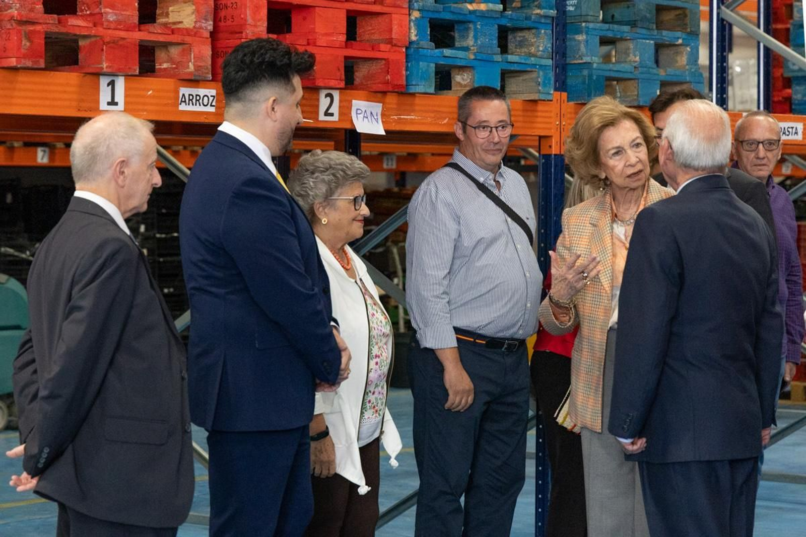 Visita de la Reina Sofía a las instalaciones del Banco de España, en imágenes