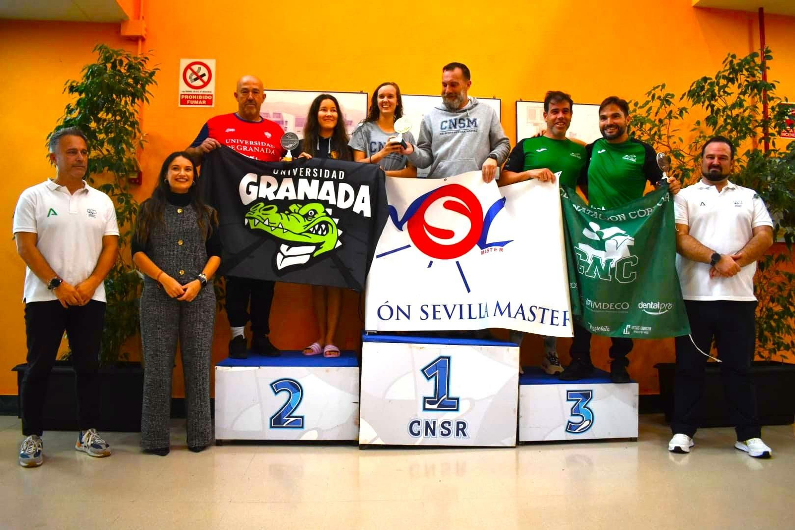 CD Natación Sevilla Máster, Universidad de Granada y CDN Córdoba, en los tres cajones del podio.