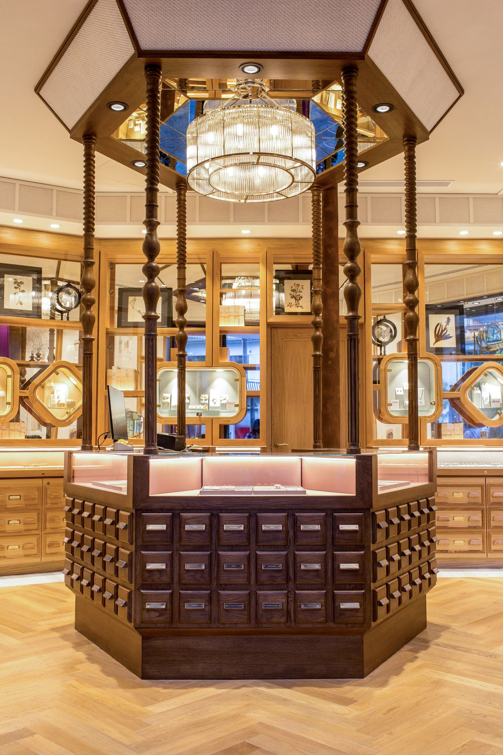 Imagen interior de la tienda en calle O'Donnell. /ARISTOCRAZY