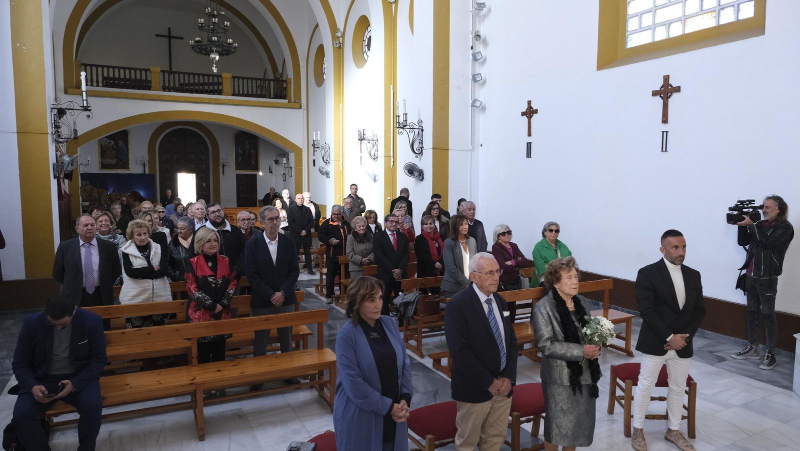 Brindis por 75 años de amor de Carmen y Roque, en imágenes